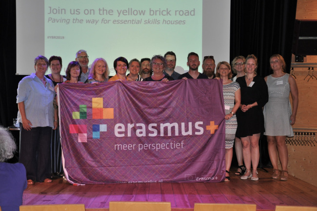 Erasmus plus - meer perspectief in het bestrijden van laaggeletterdheid